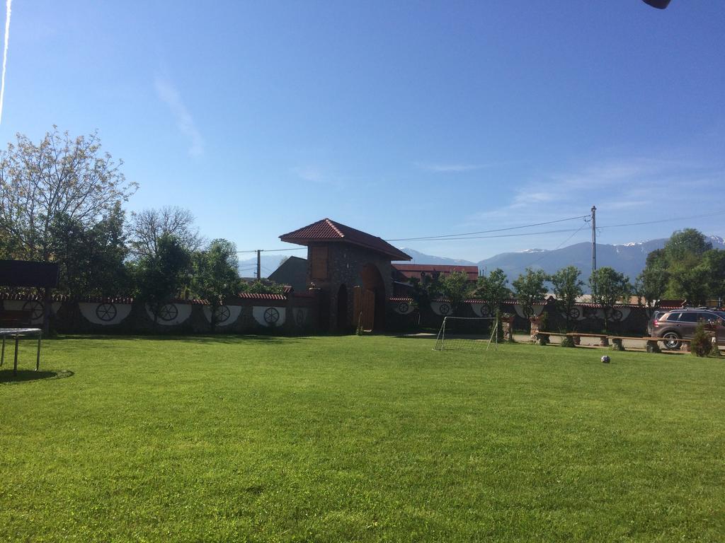 Pensiunea La Nise Sîmbăta de Sus エクステリア 写真